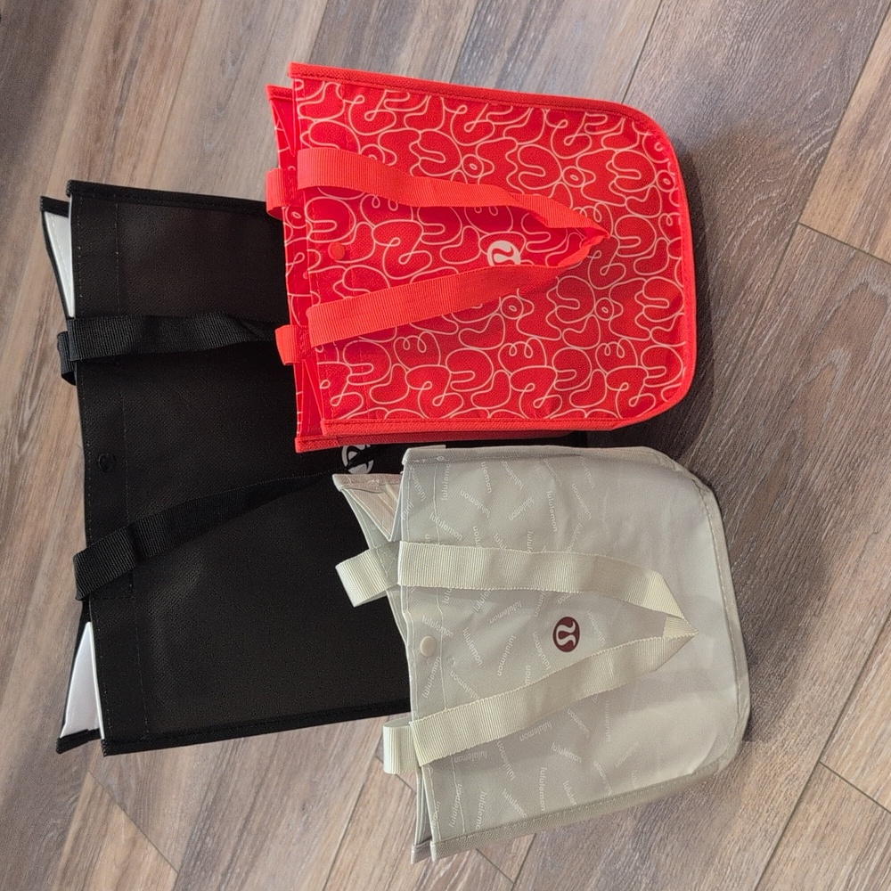 Lululemon reusable shopping bags 1 large and 2 small